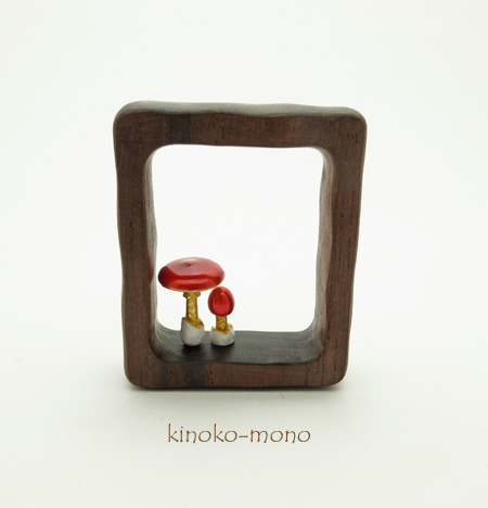 woodframe-pendant2015-3.jpg